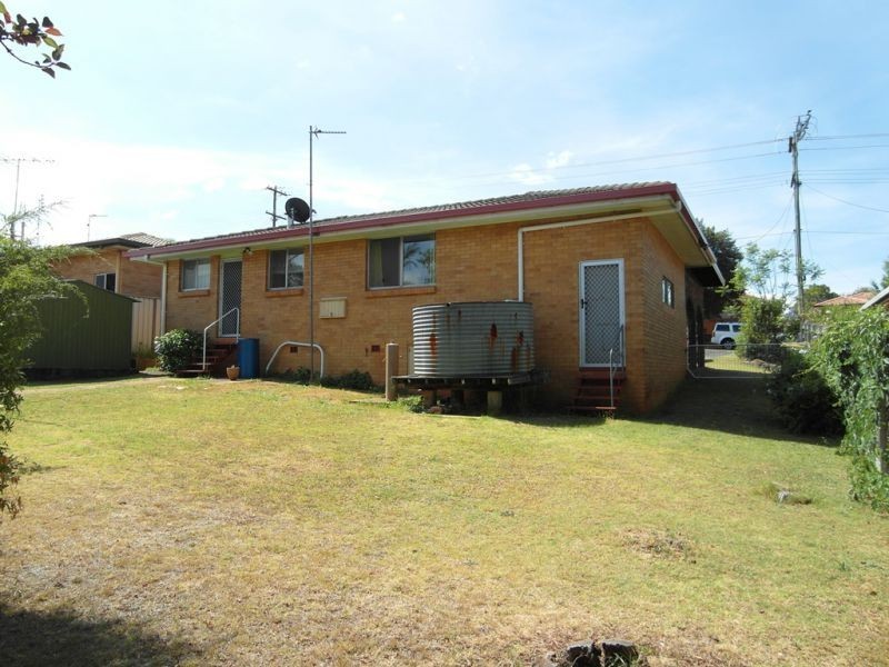 50 Debra Street, Centenary Heights QLD 4350