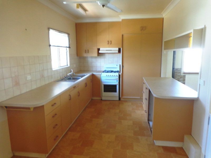 10 Hillside Street, Newtown QLD 4350