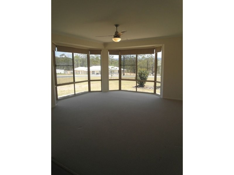 5 Mary Drive, Murphys Creek QLD 4352