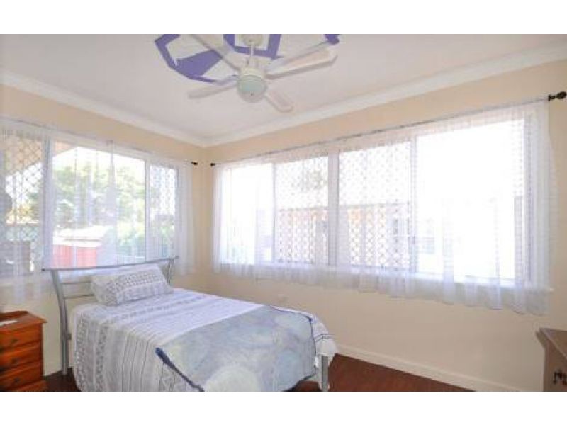 23 Monash Street, Newtown QLD 4350