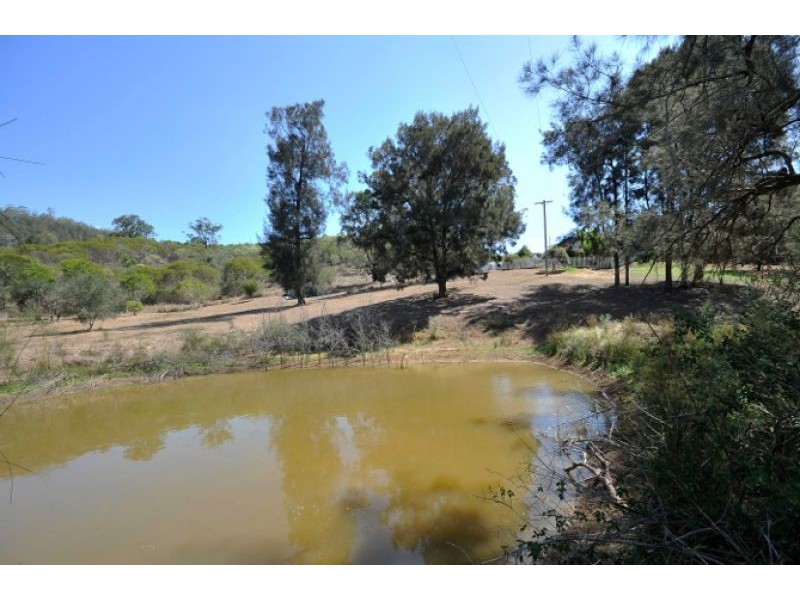 32 Meadows Road, Withcott QLD 4352