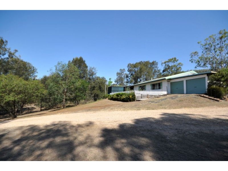 32 Meadows Road, Withcott QLD 4352