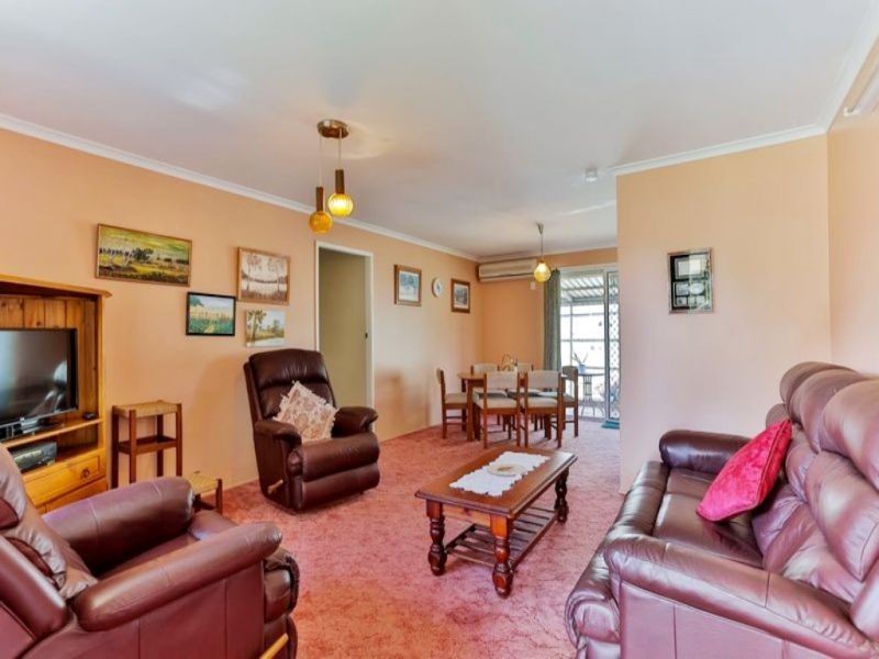 16 Bennett Street, Wilsonton QLD 4350