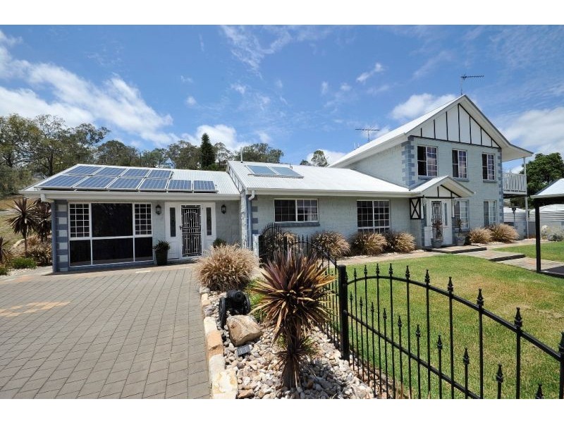 5 Hillview Court, Top Camp QLD 4350