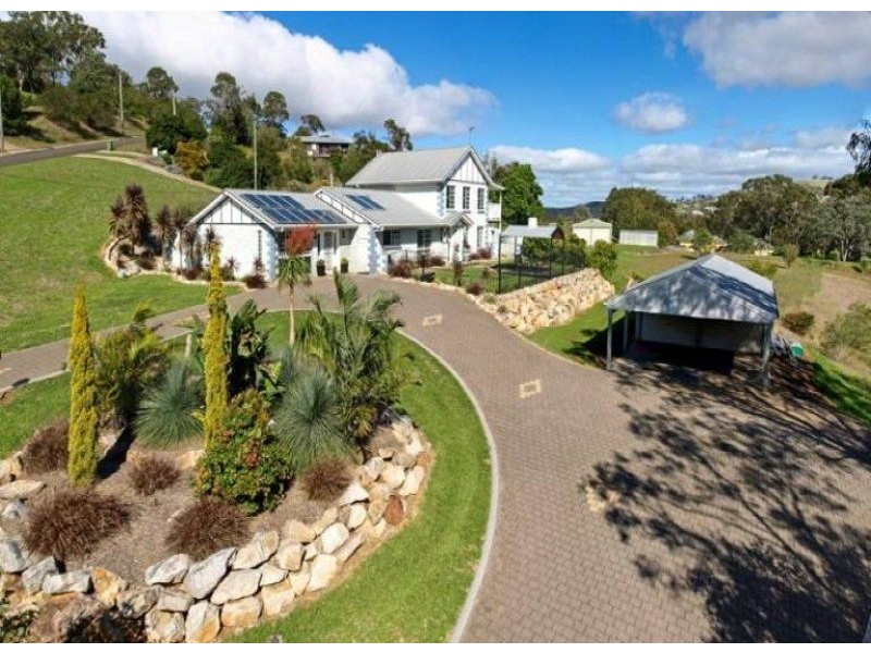 5 Hillview Court, Top Camp QLD 4350