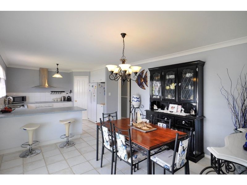 5 Hillview Court, Top Camp QLD 4350