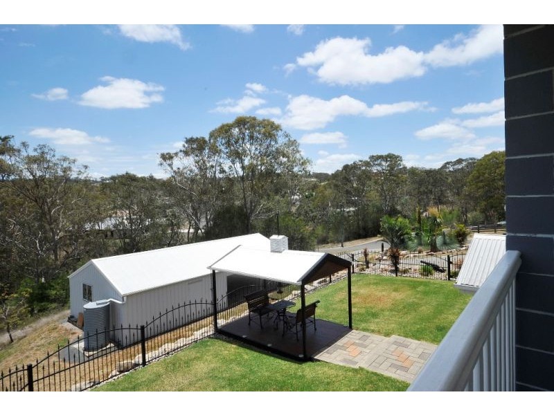 5 Hillview Court, Top Camp QLD 4350