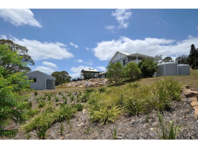 5 Hillview Court, Top Camp QLD 4350