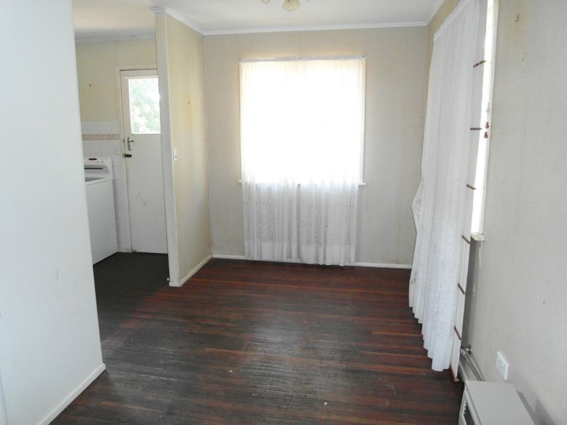 118 South Street, Centenary Heights QLD 4350