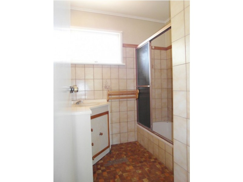 118 South Street, Centenary Heights QLD 4350