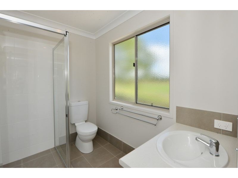 2/27 Park Street, Wilsonton QLD 4350