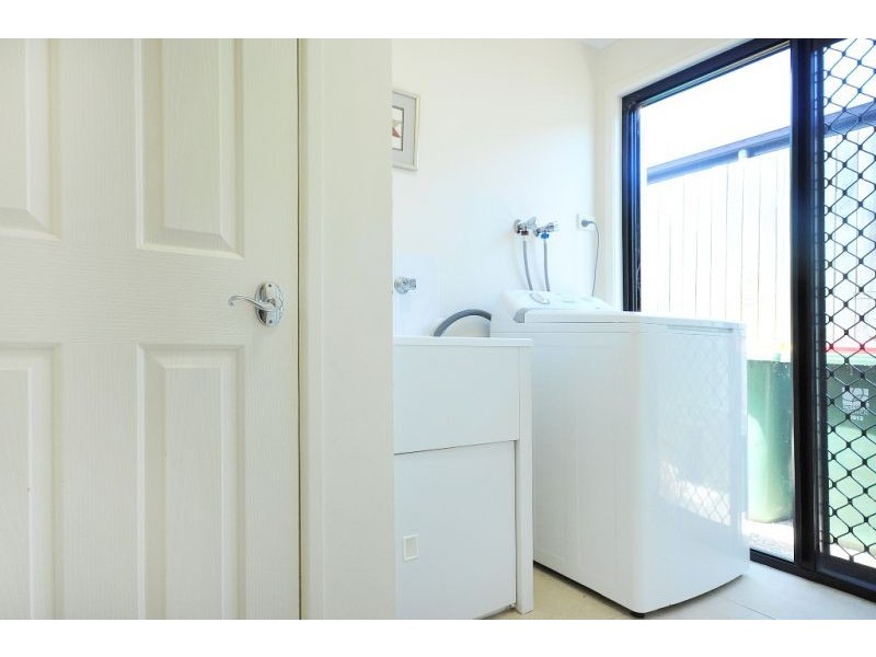 Kearneys Spring QLD 4350