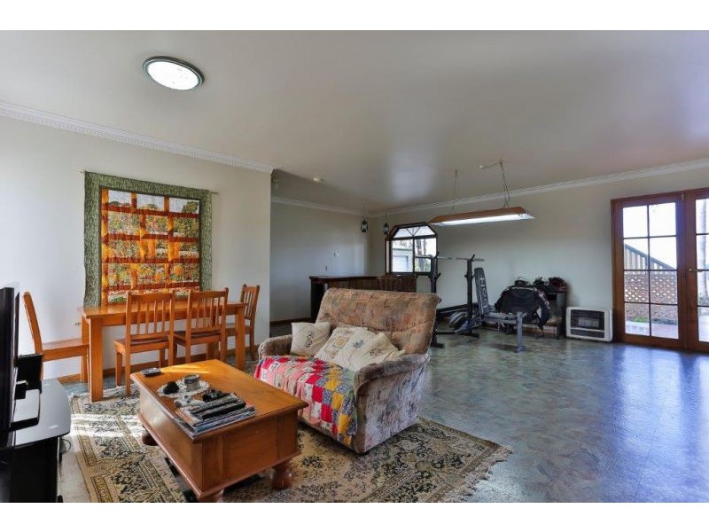 2 Fitton Road, Top Camp QLD 4350