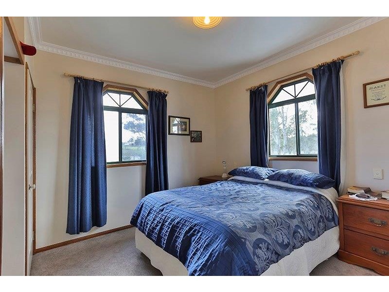 2 Fitton Road, Top Camp QLD 4350