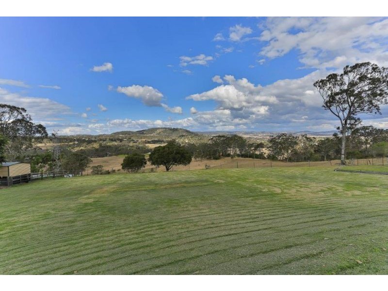 2 Fitton Road, Top Camp QLD 4350