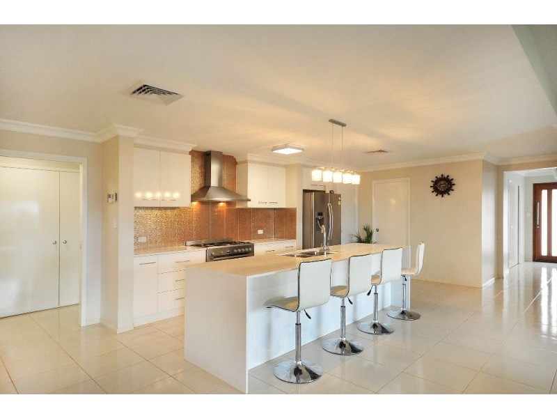 20 Mcmorrow Street, Kearneys Spring QLD 4350