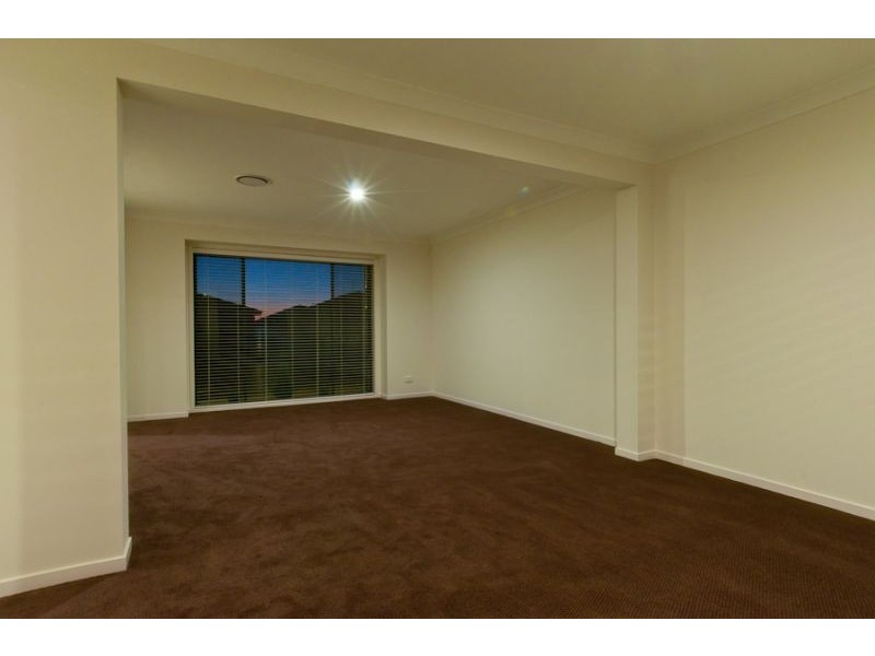 8 O’Grady Street, Kearneys Spring QLD 4350