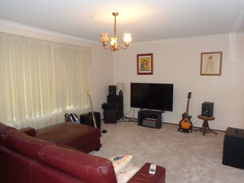 5 Noll Street, Kearneys Spring QLD 4350