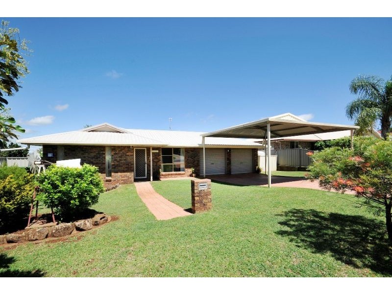 11 Blueberry Ash Court, Glenvale QLD 4350