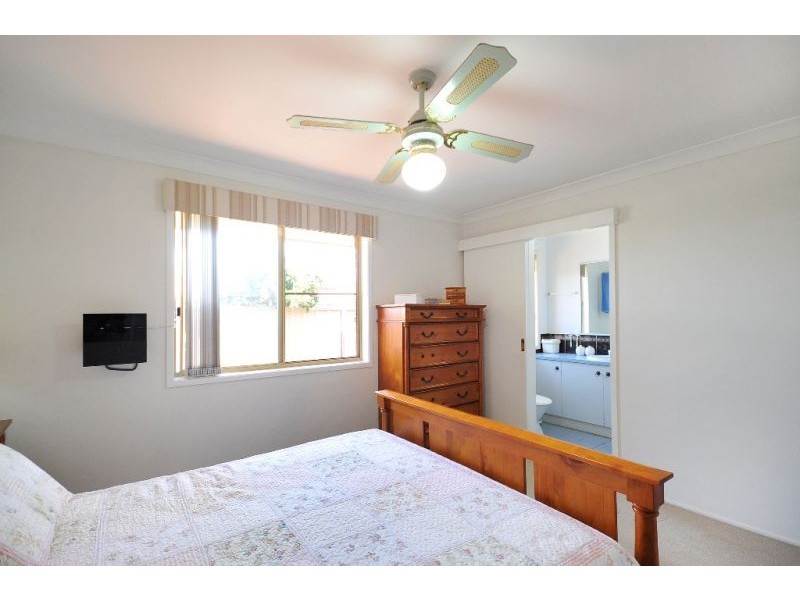 11 Blueberry Ash Court, Glenvale QLD 4350