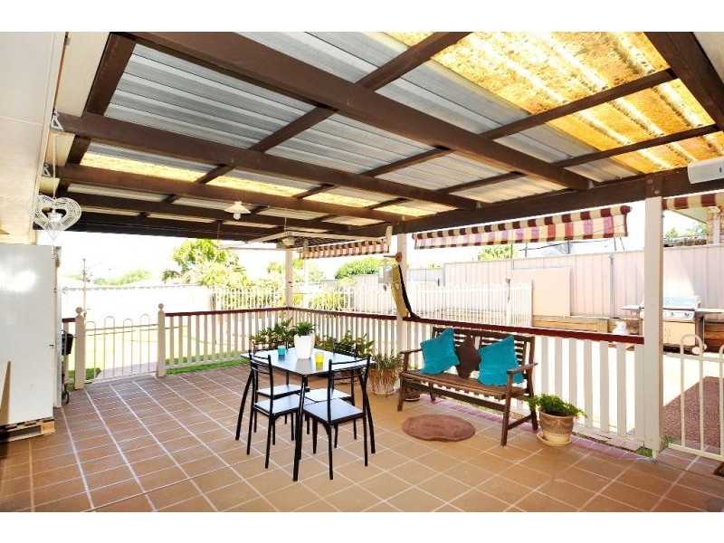 11 Blueberry Ash Court, Glenvale QLD 4350