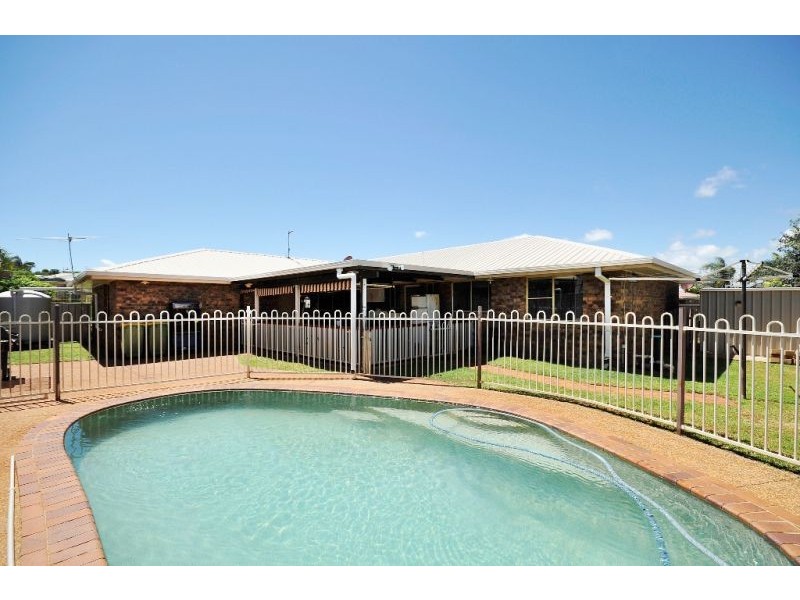 11 Blueberry Ash Court, Glenvale QLD 4350
