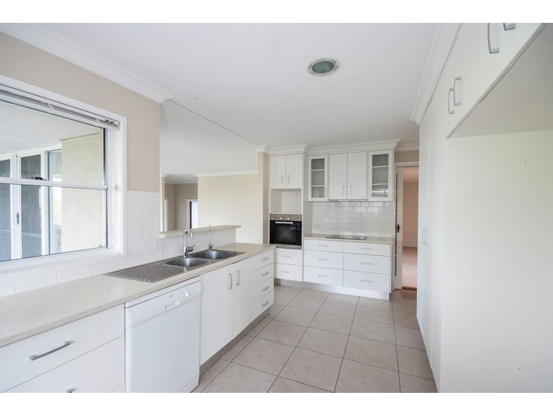 3 Katoomba Cres, Prince Henry Heights QLD 4350