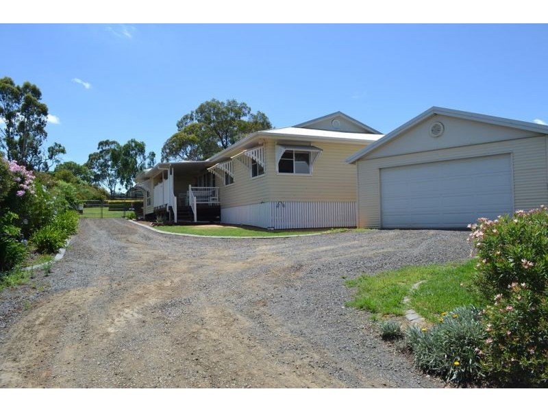 18 Manor Street, Drayton QLD 4350