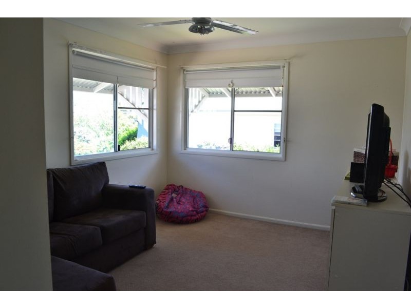 18 Manor Street, Drayton QLD 4350