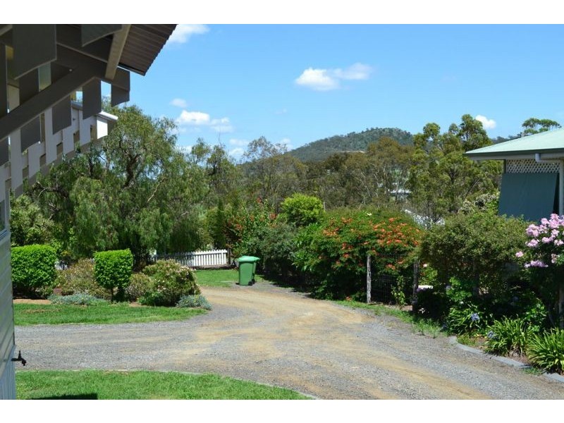 18 Manor Street, Drayton QLD 4350