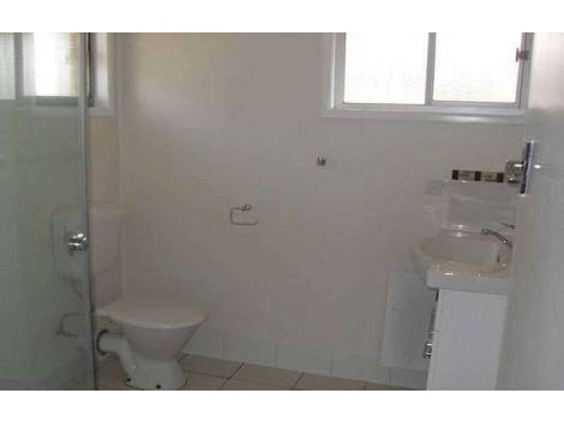 1/154 Alderley Street, Centenary Heights QLD 4350