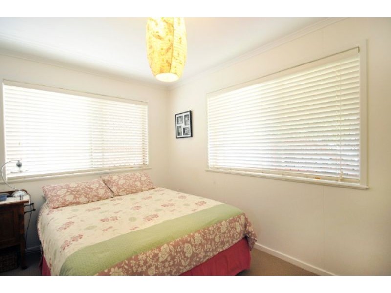 4 Ganzer Street, Rockville QLD 4350