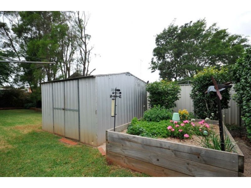 4 Ganzer Street, Rockville QLD 4350