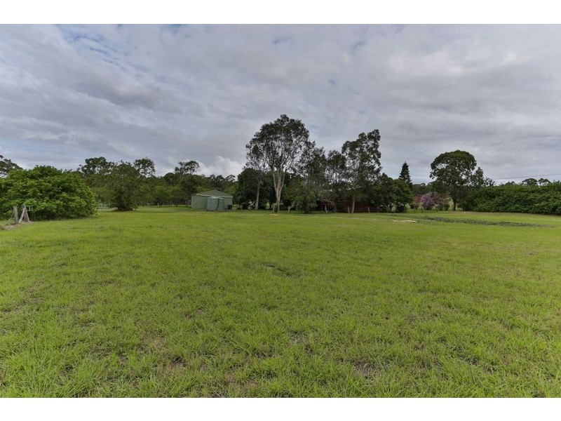 17 Bedwell street, Cranley QLD 4350
