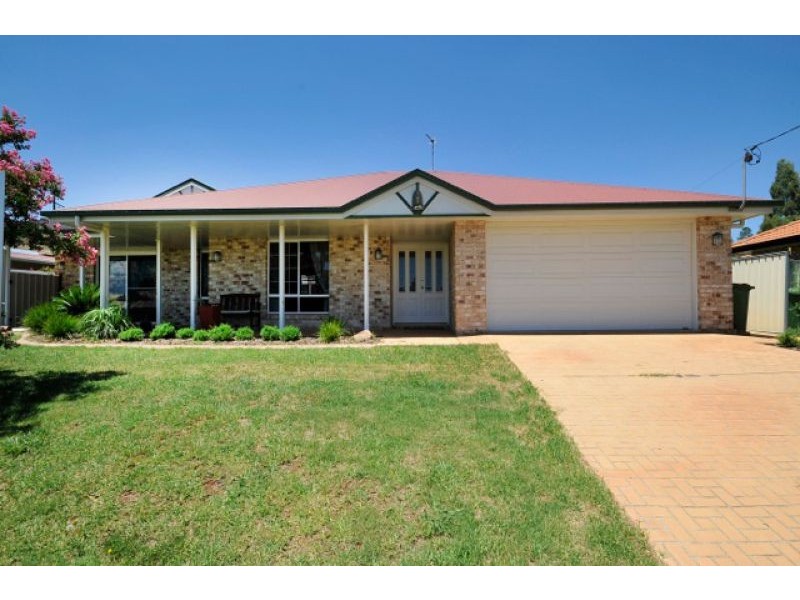 6 Bunya street, Kearneys Spring QLD 4350