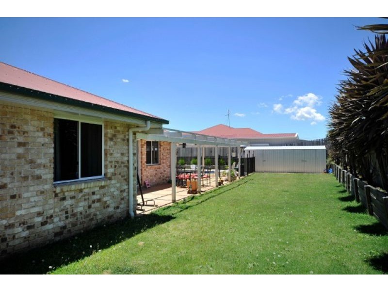 6 Bunya street, Kearneys Spring QLD 4350