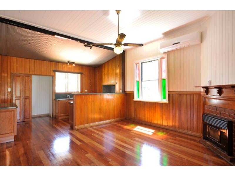 13 Belgium street, South Toowoomba QLD 4350