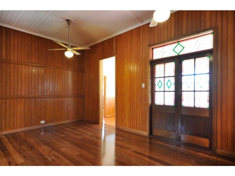 13 Belgium street, South Toowoomba QLD 4350