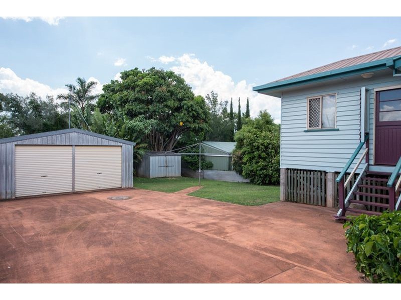 11 Peel street, South Toowoomba QLD 4350