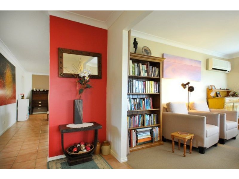 49 Nash Drive, Glenvale QLD 4350