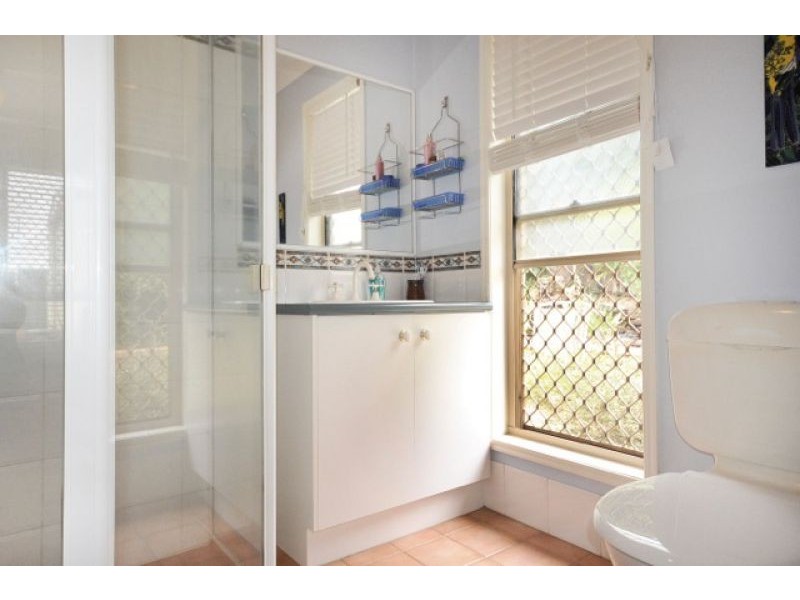 49 Nash Drive, Glenvale QLD 4350