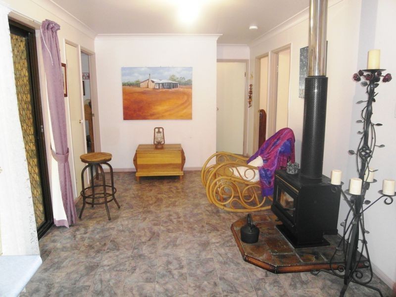 6 Hamilton Street, Wyreema QLD 4352