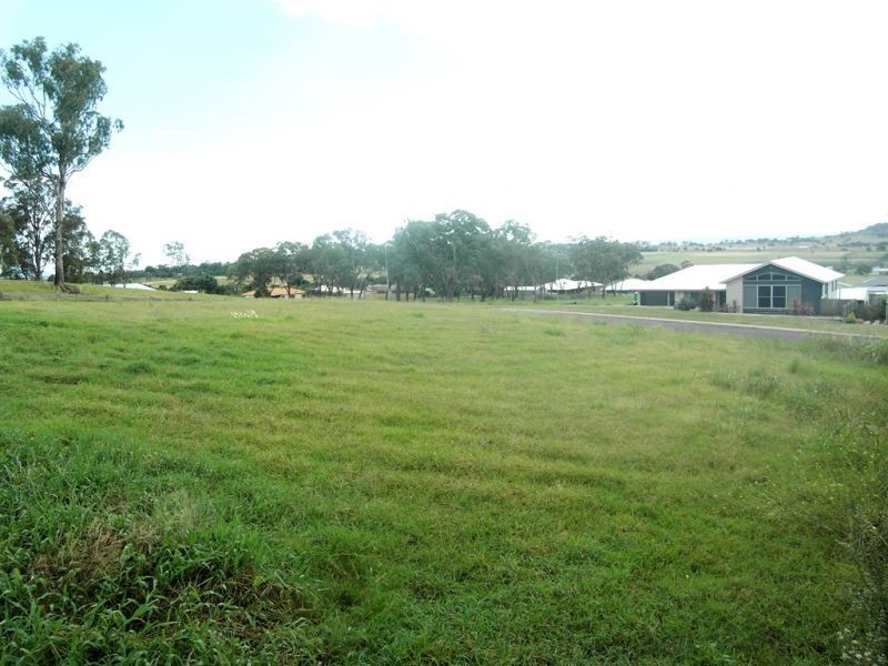 16 Jay Street, Westbrook QLD 4350