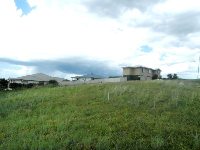 16 Jay Street, Westbrook QLD 4350