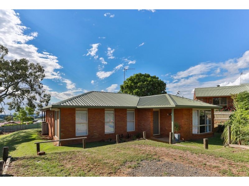 3 Tea Tree Court, Newtown QLD 4350