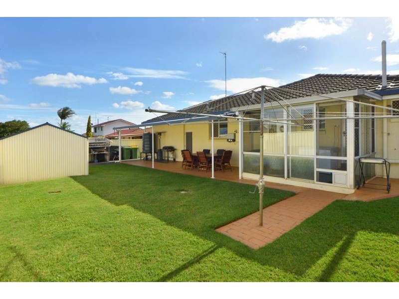 10 Sampson Street, Wilsonton QLD 4350