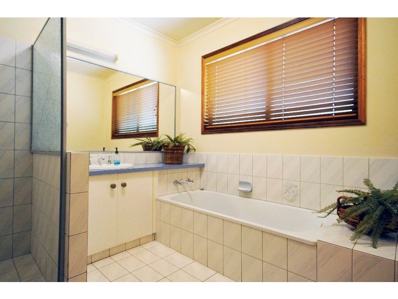 311a South Street, Harristown QLD 4350