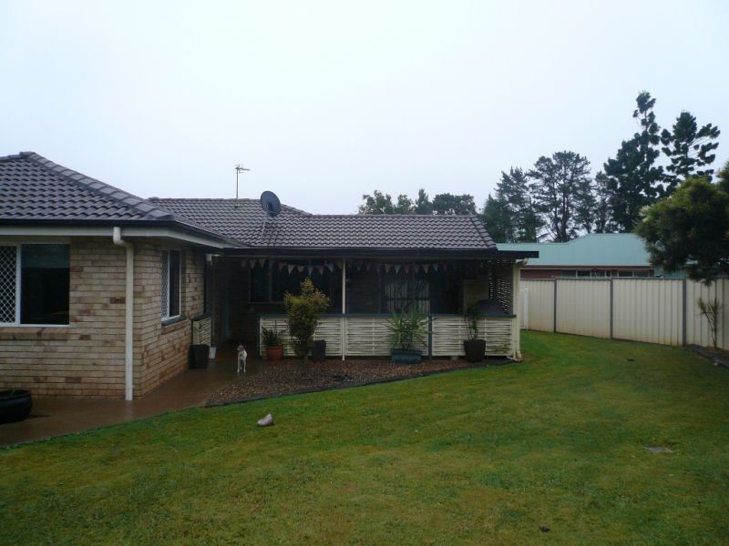 2 Malt Court, Kearneys Spring QLD 4350