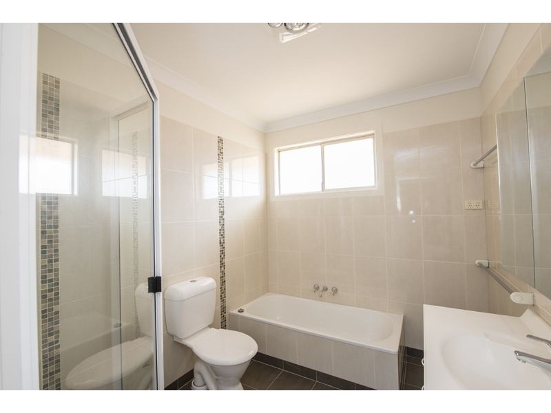 25 McGregor Street, Wilsonton QLD 4350