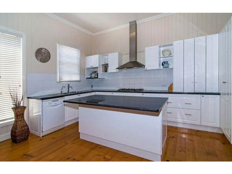 5 Vacy Street, Newtown QLD 4350